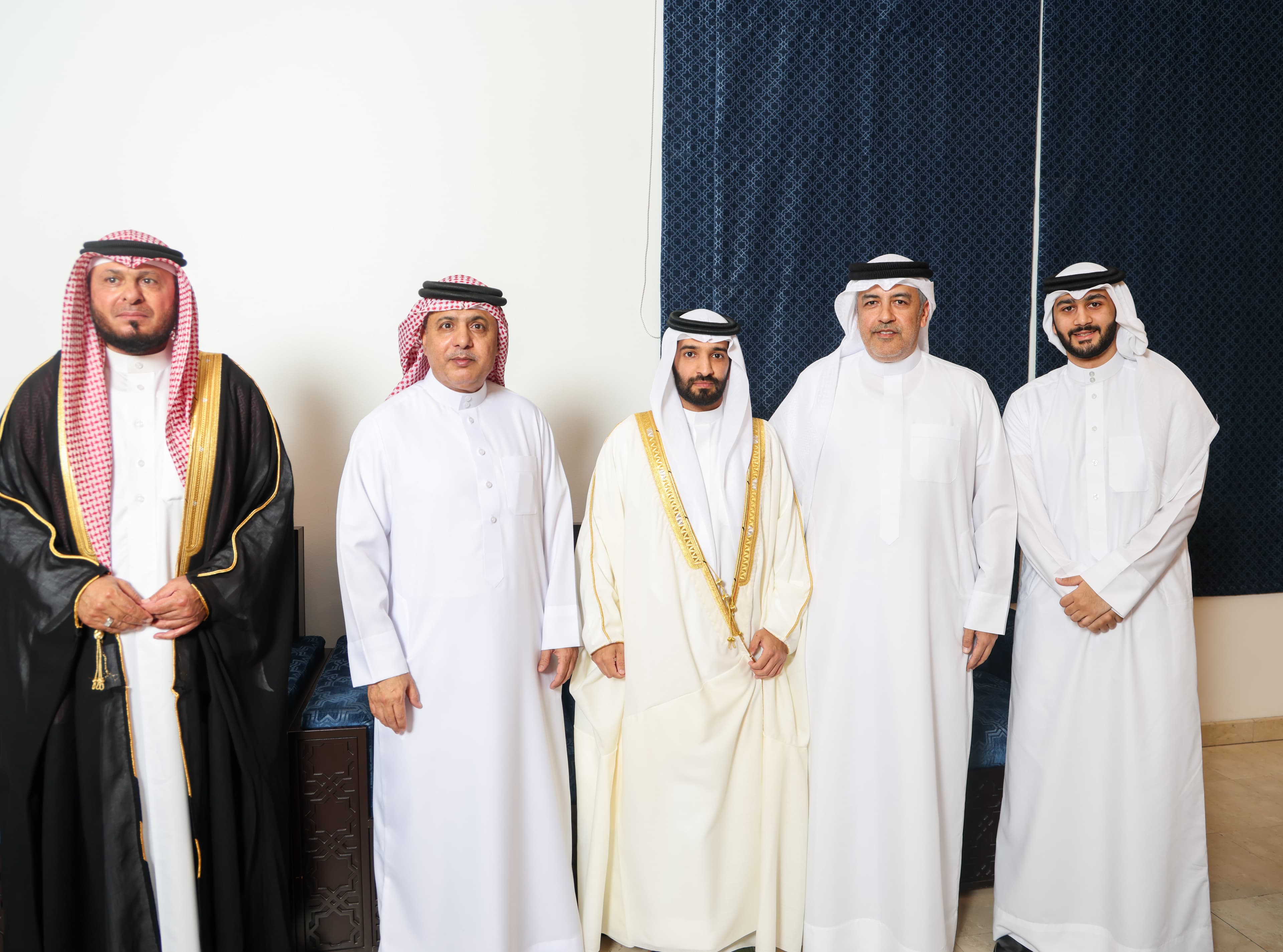 غلاف عقد قران عيسى محمد خلفان